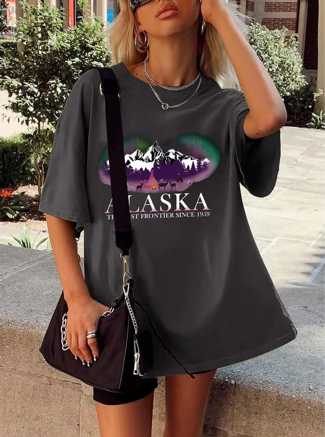 CSDAJIO Women's Graphic Oversized Tshirt Vintage Half Sleeve Round Neck Baggy Tee Summer Casual Tunic Shirt