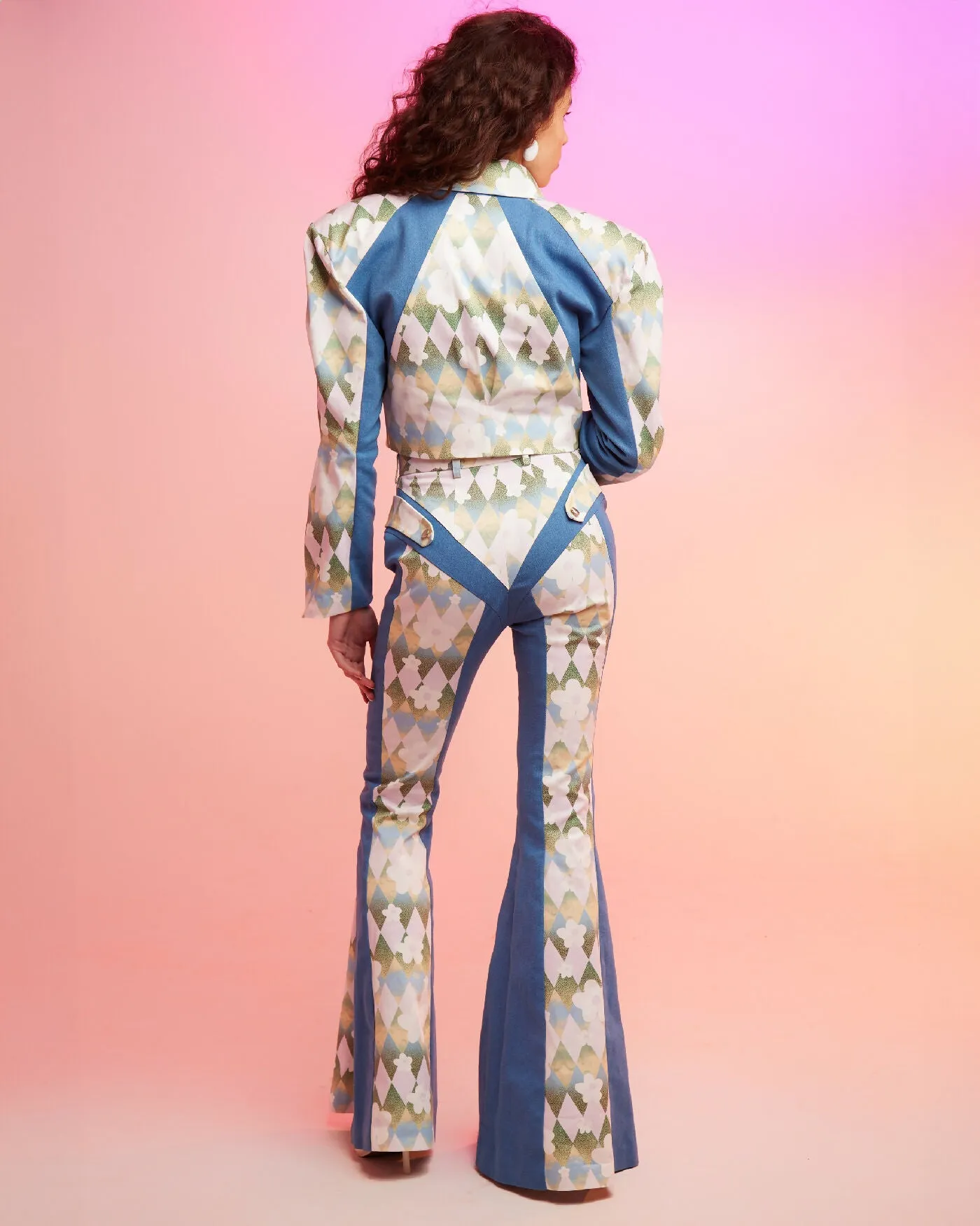 DENIM JACKET WITH WIDE SHOULDERS