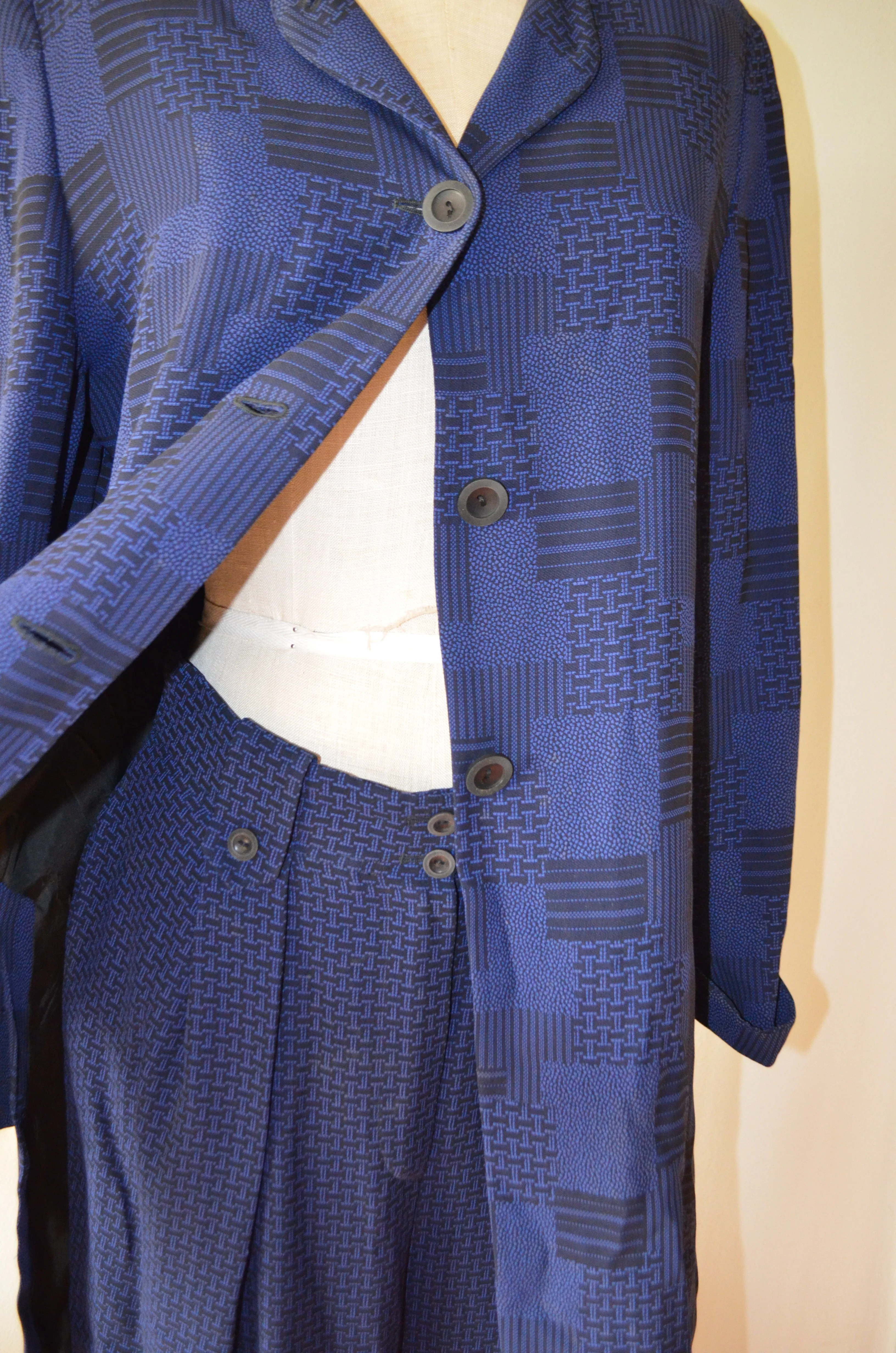 Vintage Ungaro Solo Donna Paris Navy geometric Blazer Pantsuit set